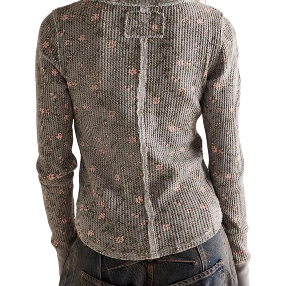 Free People NWT We The Free Pretty Little Thermal - Picture 2 of 5